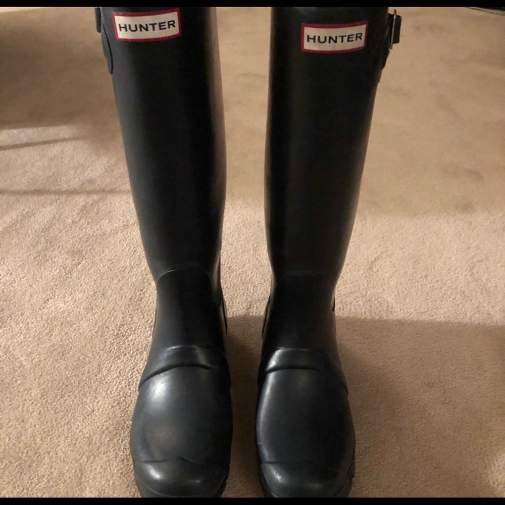 Hunter rain boots navy matte
